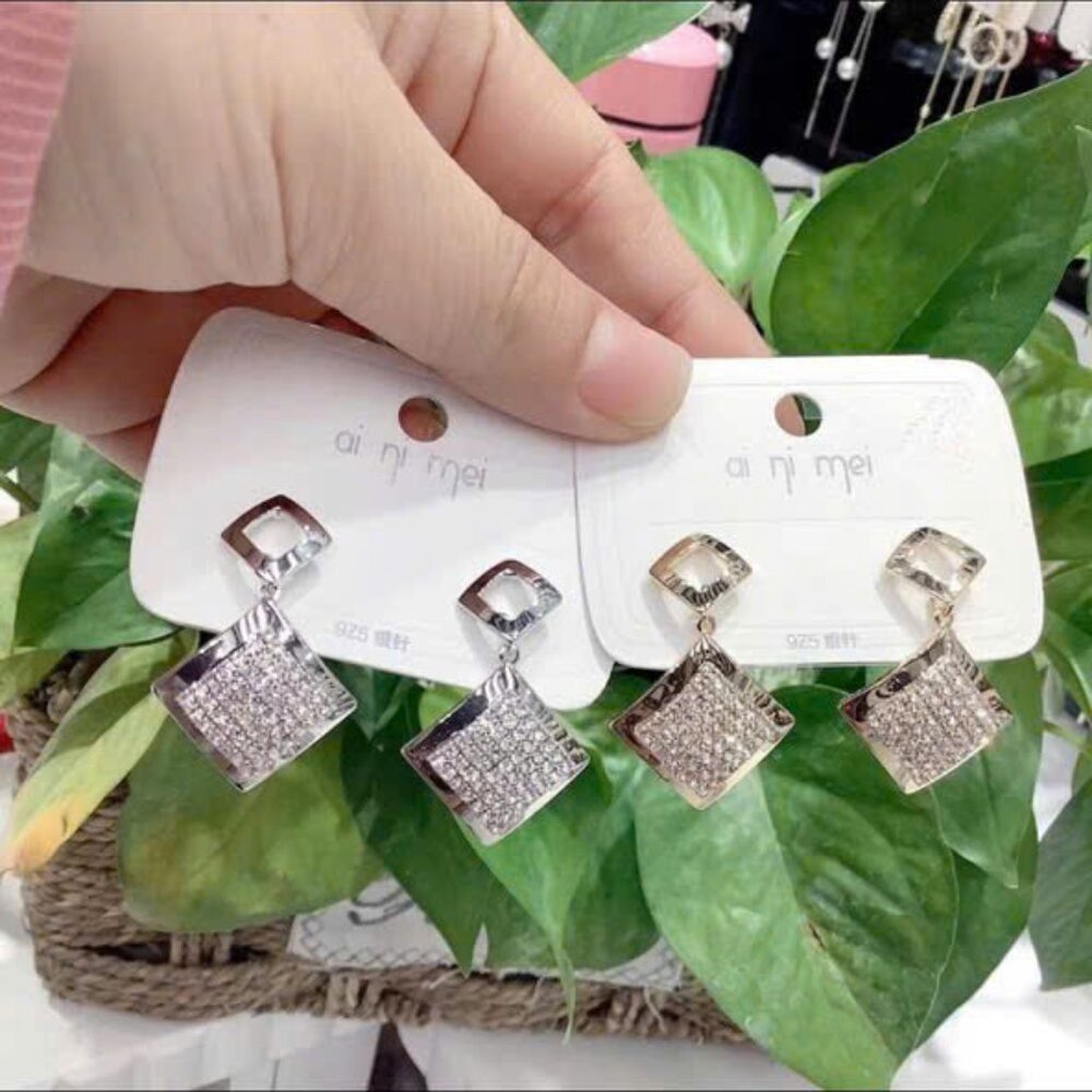 Beautiful high quality gold-plate & silver-plate earrings